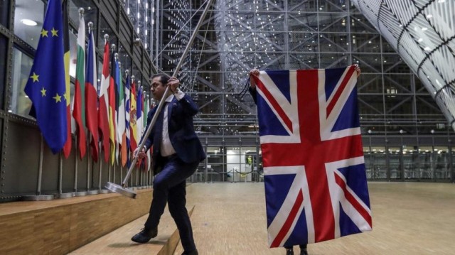 Britain and the European Union agree to continue trade deal talks