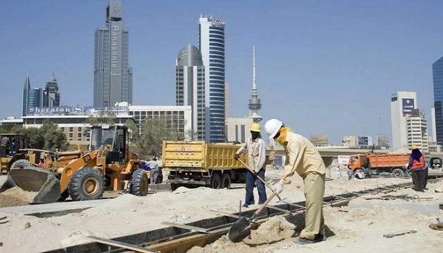 "Fitch": The Kuwaiti construction market will contract by 8% in 2020 due to "Corona"
