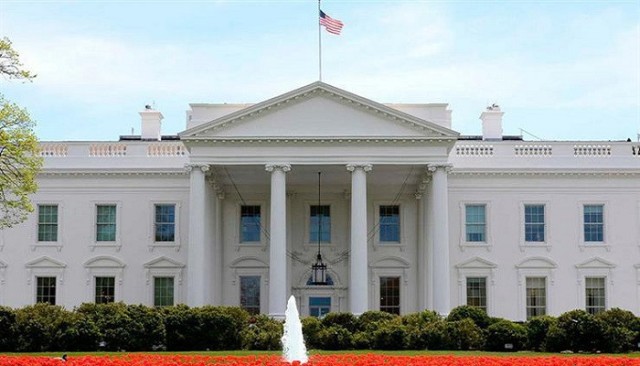 The White House urges Congress to pass a stimulus package for the US economy
