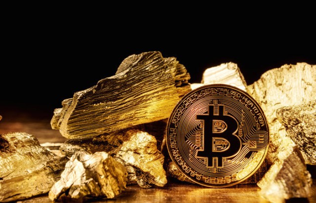 كوين بيز: البيتكوين يتفوق على الذهب
