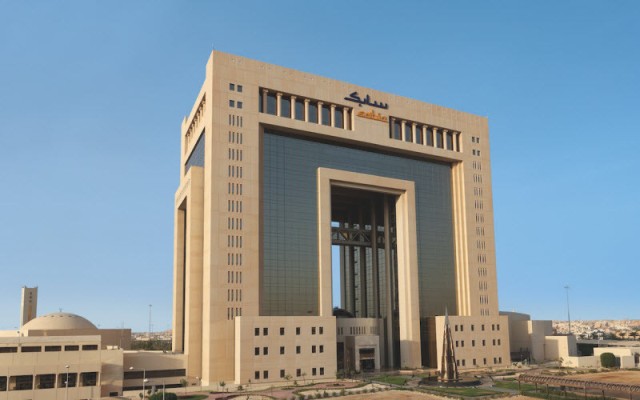 SABIC signs military agreements with Amiantit