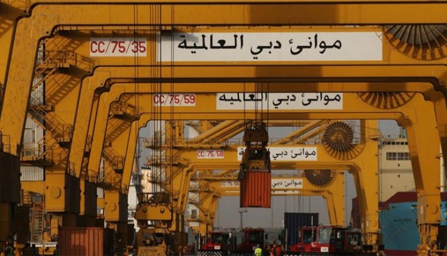 أرباح "موانئ دبي" السنوية تتراجع 33.8% إلى 879 مليون دولار