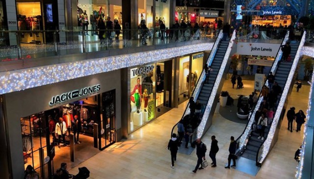 Kuwait closes shopping malls and shopping malls as a precaution because of Corona