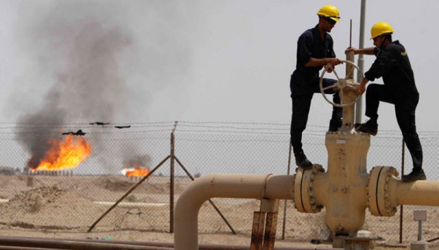 Algeria cuts oil production by 23%