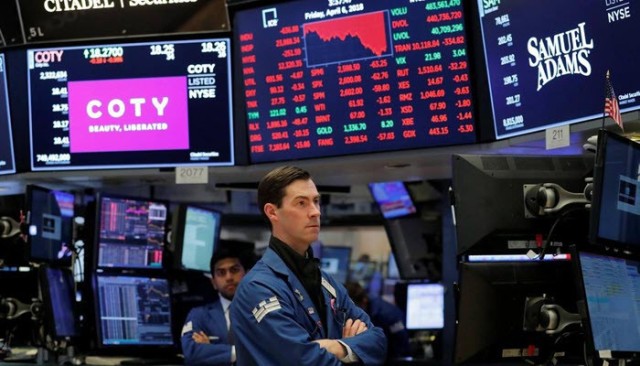 US stocks decline affected by negative data on the "Corona" outbreak