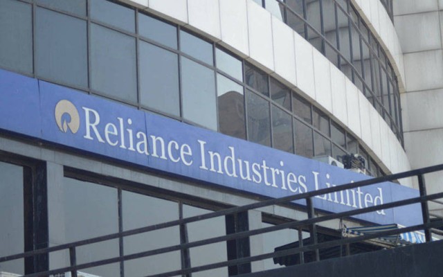 India's Reliance shares fall 4.2% after suspending stake sale to Aramco