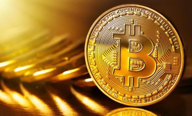 عملات رقمية تهز عرش "بتكوين" في 2020