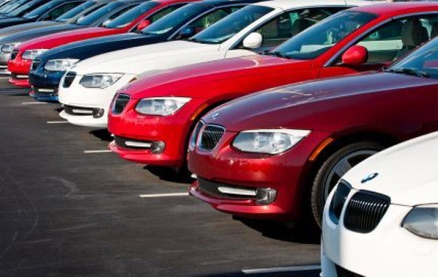 تجارة السيارات بالإمارات تحقق 115.2 مليار درهم في 2019