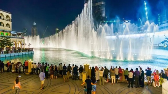 The UAE's income from tourism increased last year