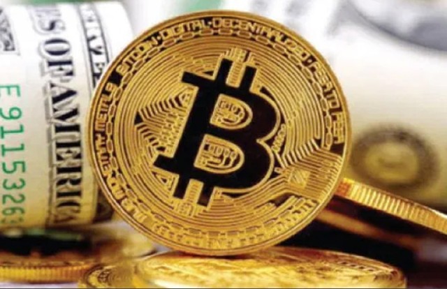 Bitcoin earns $6784 in 5 sessions