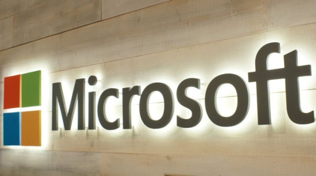 تحديات تهدد مستقبل "مايكروسوفت"