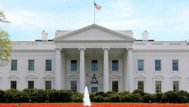 البيت الأبيض يحث الكونغرس على إقرار حزمة تحفيز للاقتصاد الأمريكي