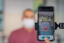 أبوظبي تبدأ استخدام مسح الوجه للكشف عن كورونا