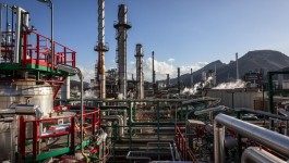 China is drawing on its commercial oil reserves to contain the fallout from the Gulf shock.