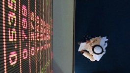 Arab markets showed mixed performance at the close of Monday's session.