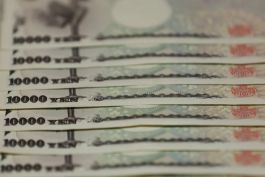 الين يرتفع وسط انتكاسة في انتخابات مجلس المستشارين باليابان