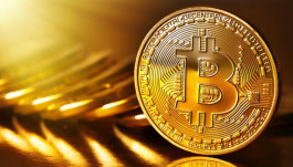 "مكافي" يصف توقعات سابقة لسعر البيتكوين بأنها "هراء"