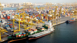 تجارة دبي الخارجية تحقق نموا قياسيا في النصف الأول