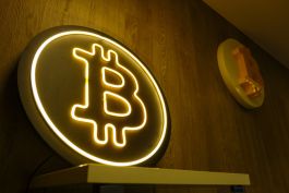 البتكوين تجني مكاسباً بنسبة 40% تقريباً في شهر نوفمبر