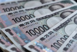 الين يقترب من ذروة 7 أشهر وسط توقعات صعودية قوية
