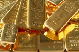 Gold falls as investors await US inflation data