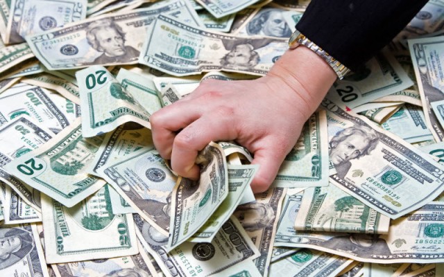 UAE millionaires are close to 15 thousand