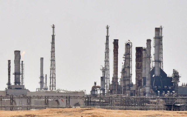 تهديدات منشآت النفط بالخليج محور اهتمام وزيرا الطاقة السعودي والأمريكي