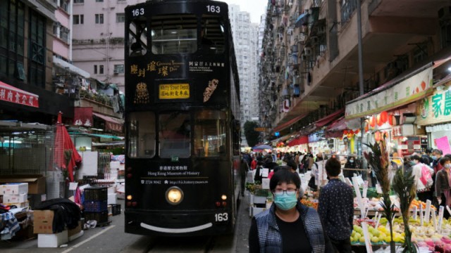 عدد وفيات "كورونا" بالصين يتجاوز 560 حالة.. والإصابات تتفاقم