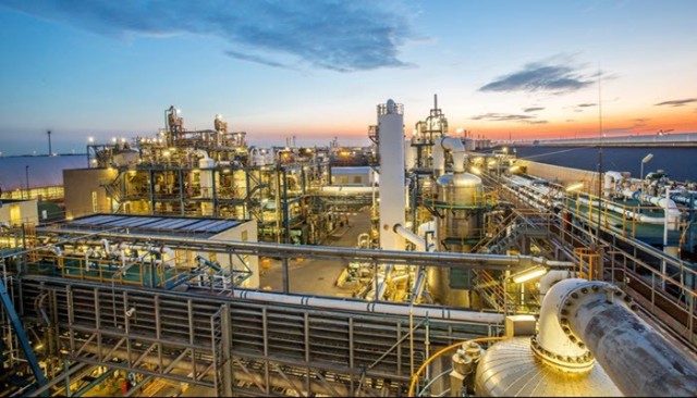 Sales increase profits of "chemical industries" in the first quarter 50.3%