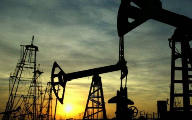 تعافي أسعار النفط مع تراجع إنتاج كبار منتجي الخام