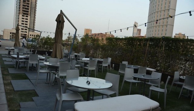 Kuwait allows sitting in restaurants and cafes