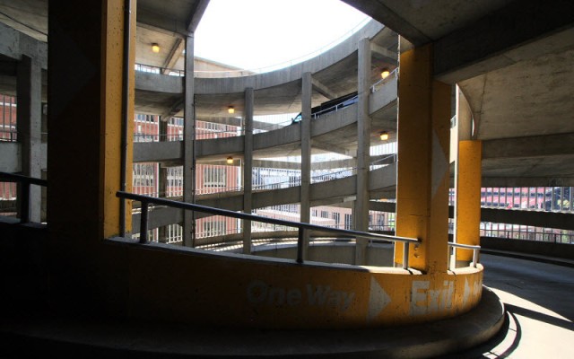 عقدان لـ"باتك" السعودية بقيمة 1.2 مليار ريال