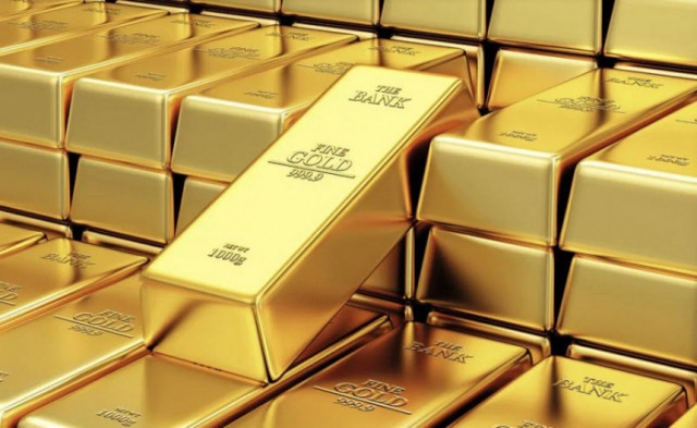 Gold reaches its highest level in a month