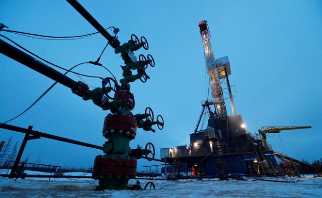 US attempts to persuade Russia to increase oil production