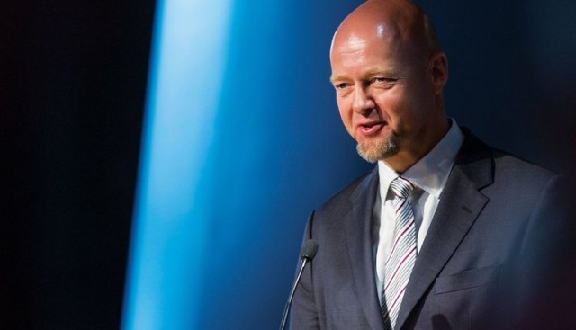 The head of the largest sovereign fund faces the investigation before his departure