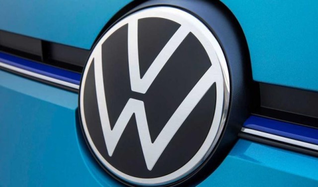 Volkswagen plans to acquire a French car rental company