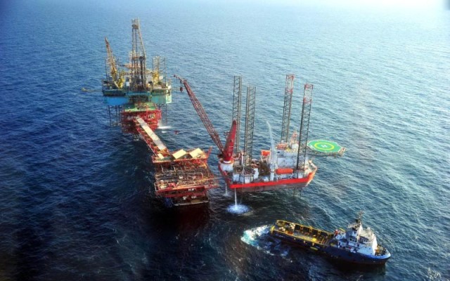 نمو صادرات أبوظبي النفطية 24% العام الماضي