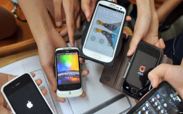 دراسة.. إدمان الهواتف الذكية يغير حجم وشكل الدماغ