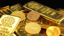 Gold prices fell for the second day in a row, with the rise in the dollar and US bond yields