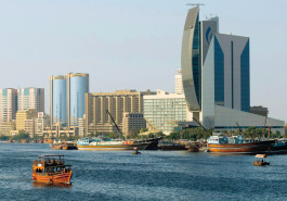 حركة الاقتصاد في دبي ترتفع لأعلى مستوى في 10 أشهر