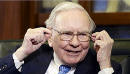 Warren Buffett loses $36 billion due to investments in Apple