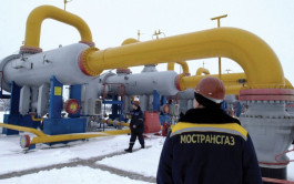 Russia threatens to stop pumping gas to Europe