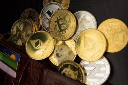 Bitcoin falls to $63,000 amid interest rate concerns