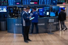 US stock futures rise slightly after Dow hits record highs