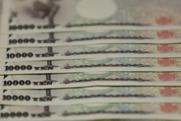 The yen reacts positively after an expected decision from the Bank of Japan