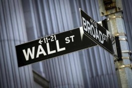 Wall Street holds its breath awaiting crucial data