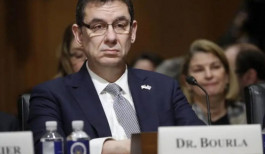 رئيس فايزر: الحياة ستعود إلى طبيعتها خلال العام المقبل