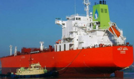 "الخليج للملاحة" تقلص خسائرها في الربع الثالث