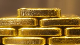 Gold prices rise on support from the signing of a temporary peace agreement between the US and Iran.